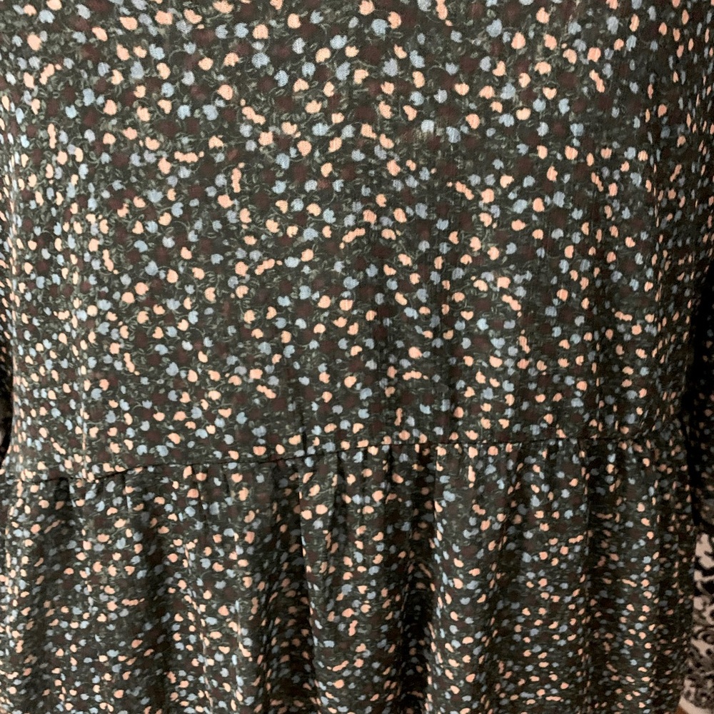 Park and fifth oversize v-neck dress - Picture 4 of 9